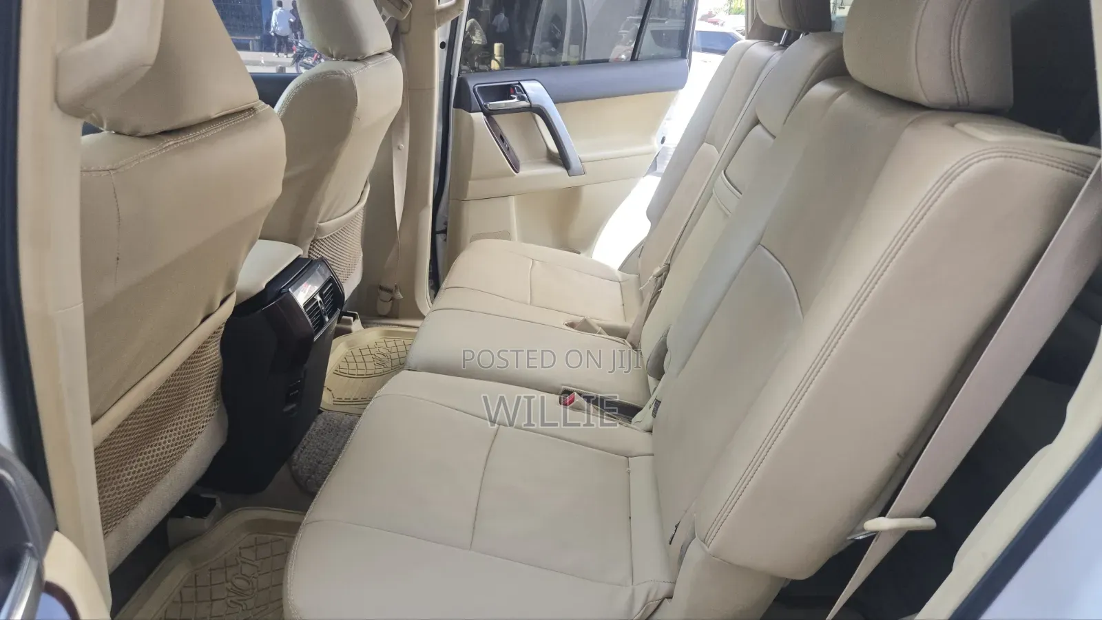 Toyota Premio 2013 White