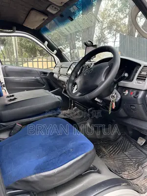 Toyota HiAce 2012 White