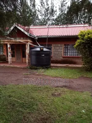 3bdrm Block of Flats in Umoja, Egerton Area for sale