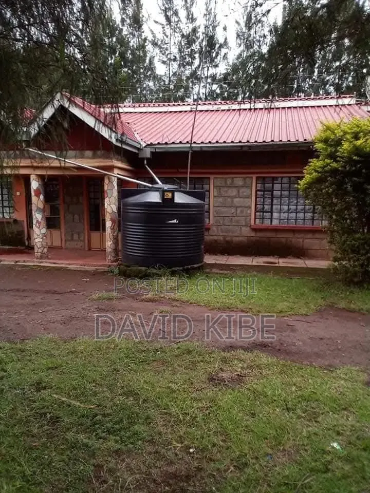 3bdrm Block of Flats in Umoja, Egerton Area for sale