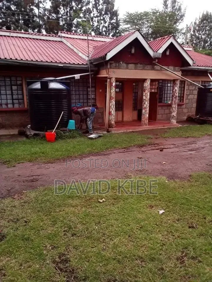 3bdrm Block of Flats in Umoja, Egerton Area for sale