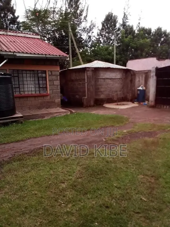 3bdrm Block of Flats in Umoja, Egerton Area for sale