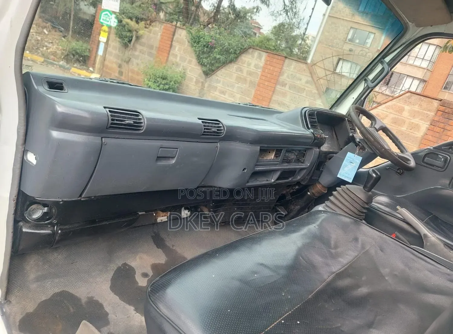 Isuzu NPR66