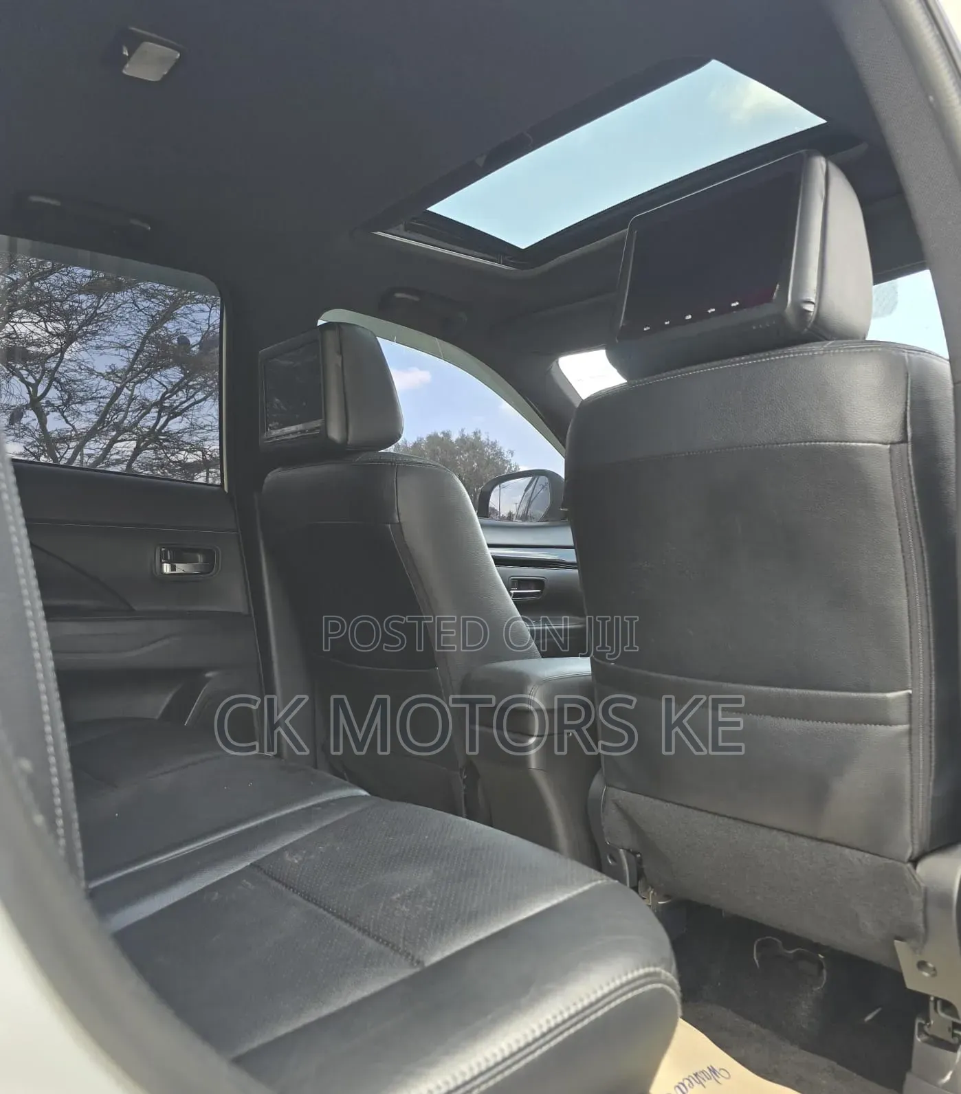 Mitsubishi Outlander 2016 White