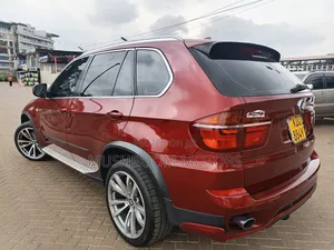 BMW X5 2014 Maroon