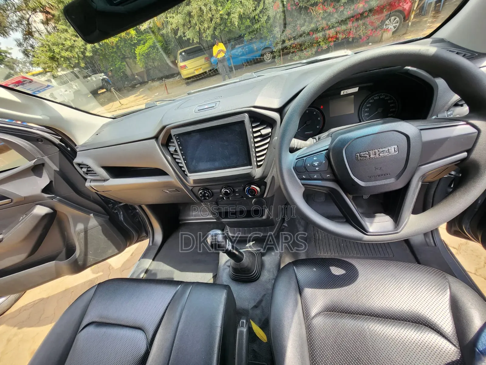 Isuzu D-MAX 2025 Gray
