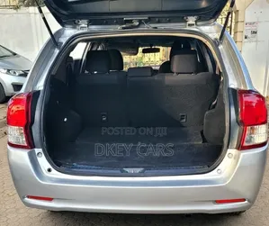 Toyota Corolla Fielder 2014 Silver