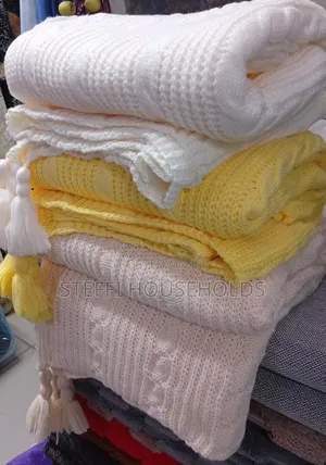 Knitted Throw Blanket