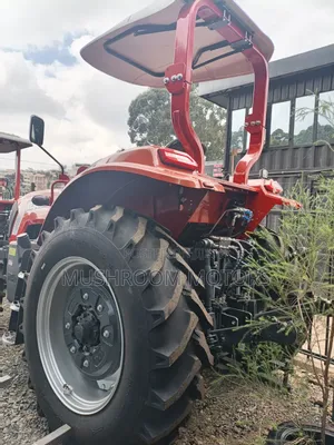 Tractor LT1104