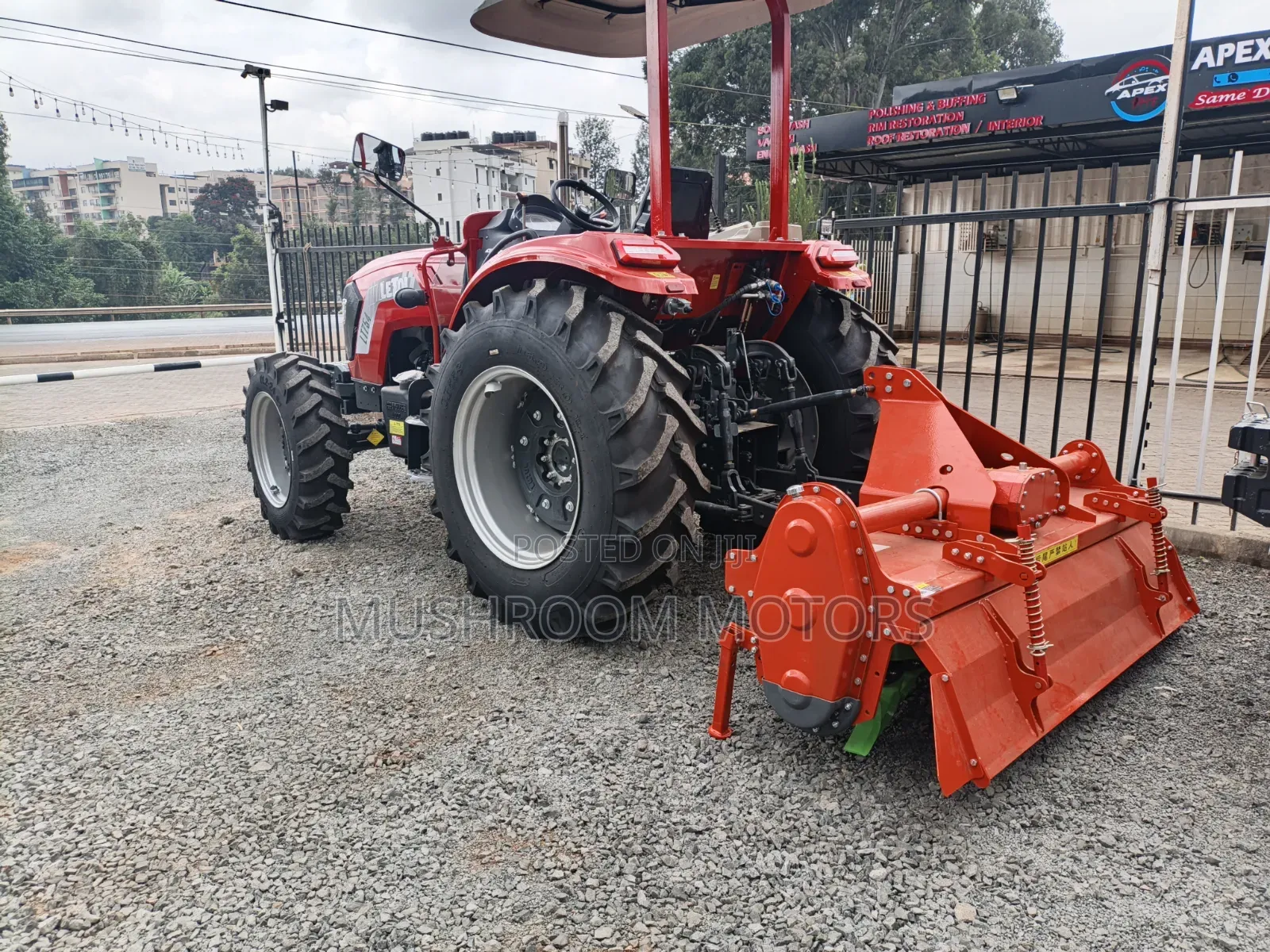 Tractor LT754