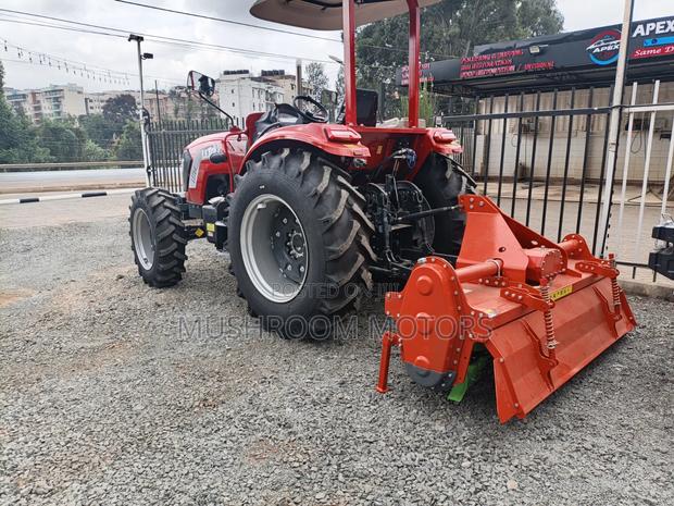 Tractor LT754 - thumbnail 2