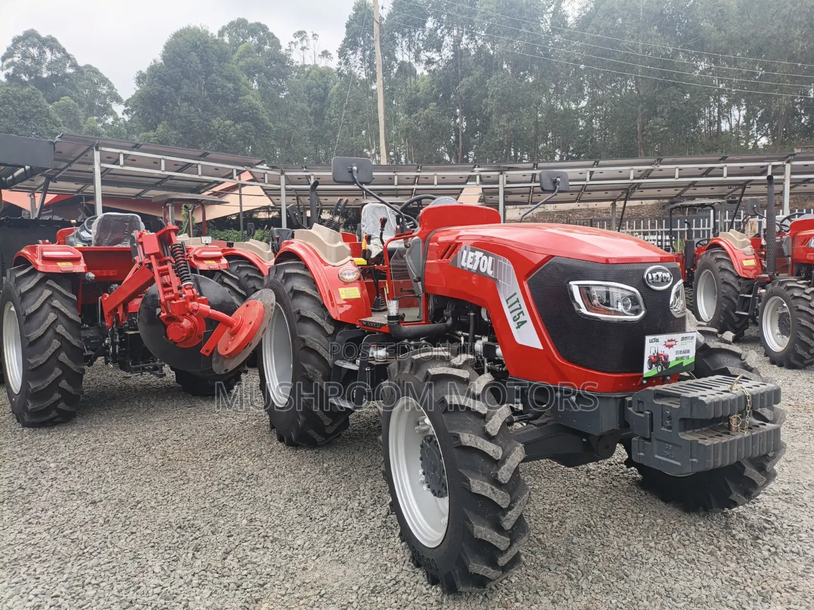 Tractor LT754