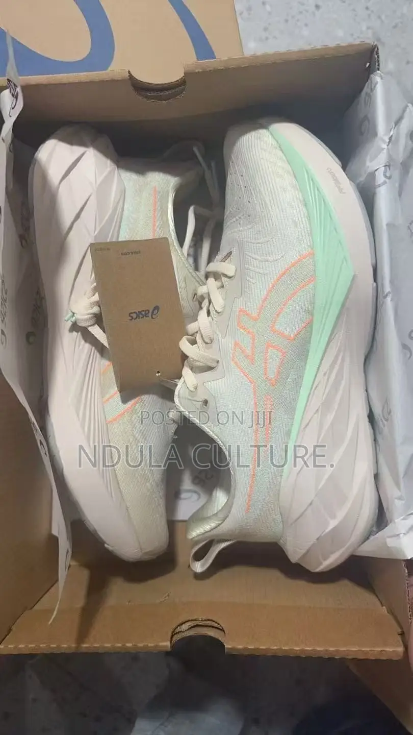 Asics Novablast 4 Runners and Gym Shoes