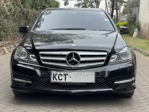 Mercedes-Benz C200 2012 Black