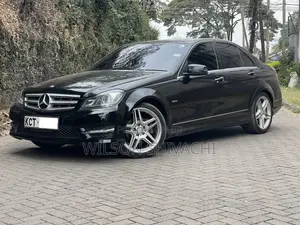 Mercedes-Benz C200 2012 Black
