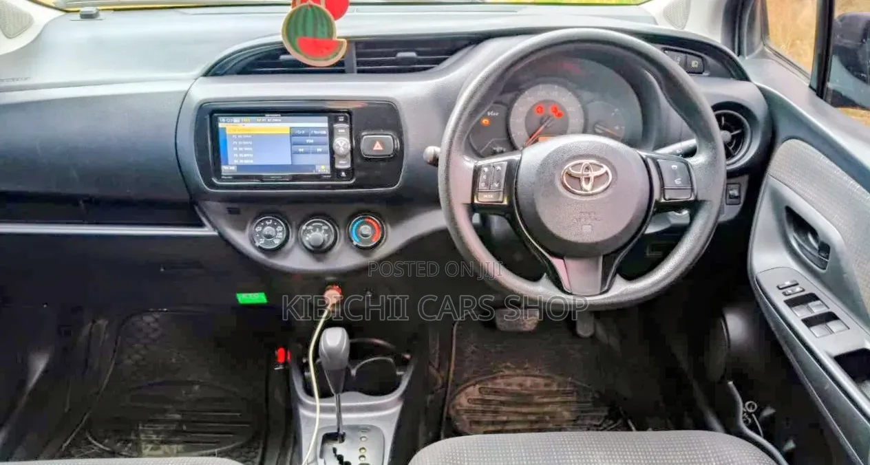 Toyota Vitz 1.0 FWD 5dr 2019 Gray