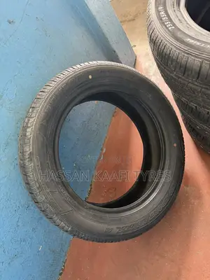 235/55r19 Dunlop Tyre