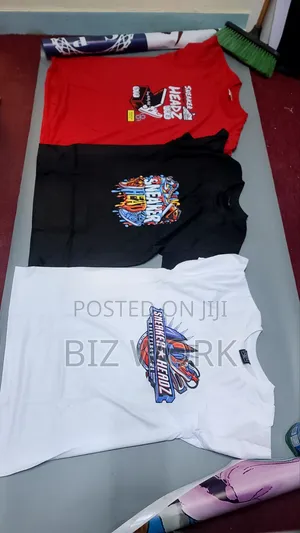 Clean Tshirts Branding Printing Round Neck Type
