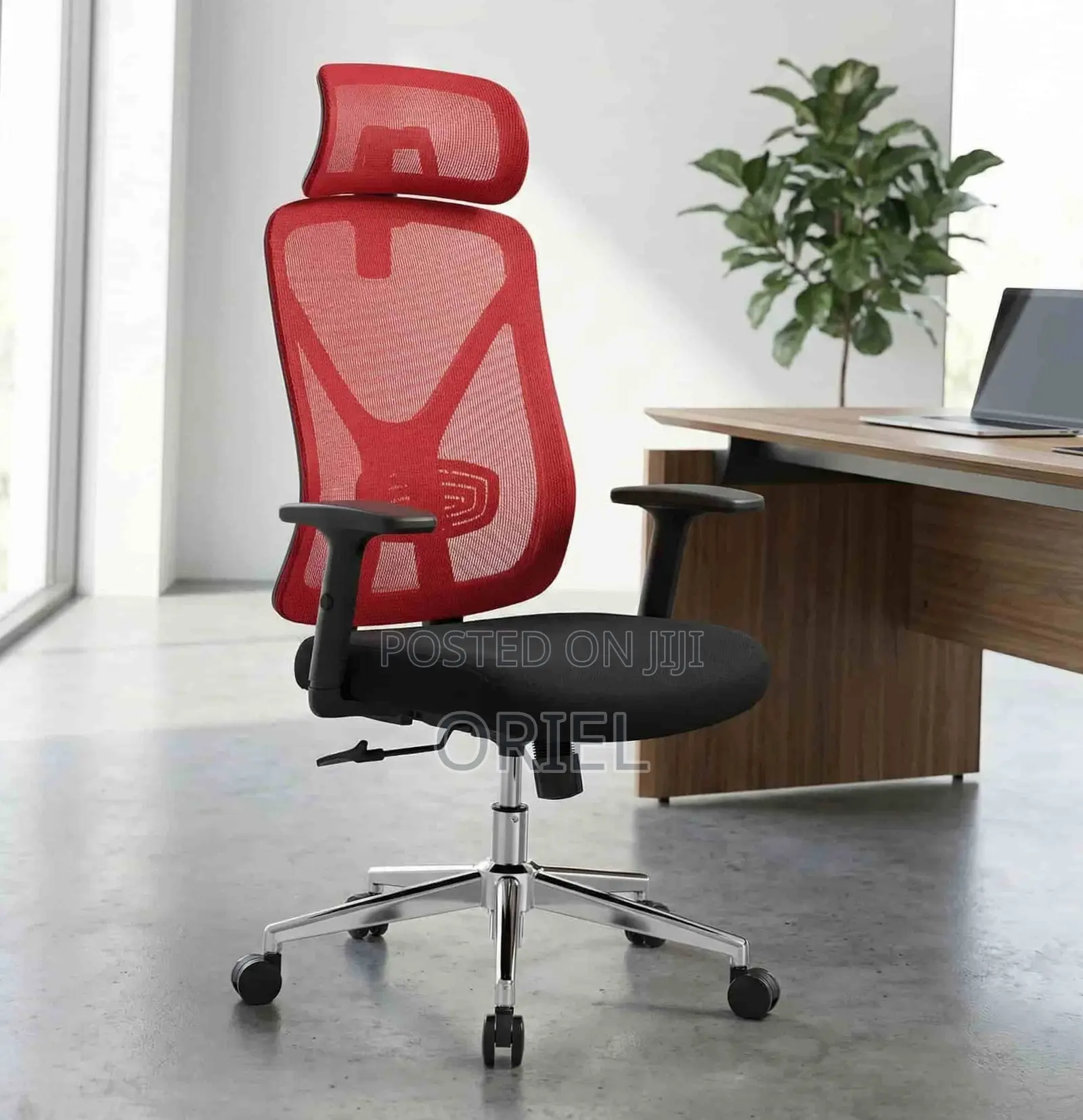 Executive Office Chair : Red Back Office Seat