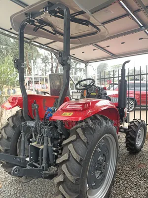 Tractor LT354