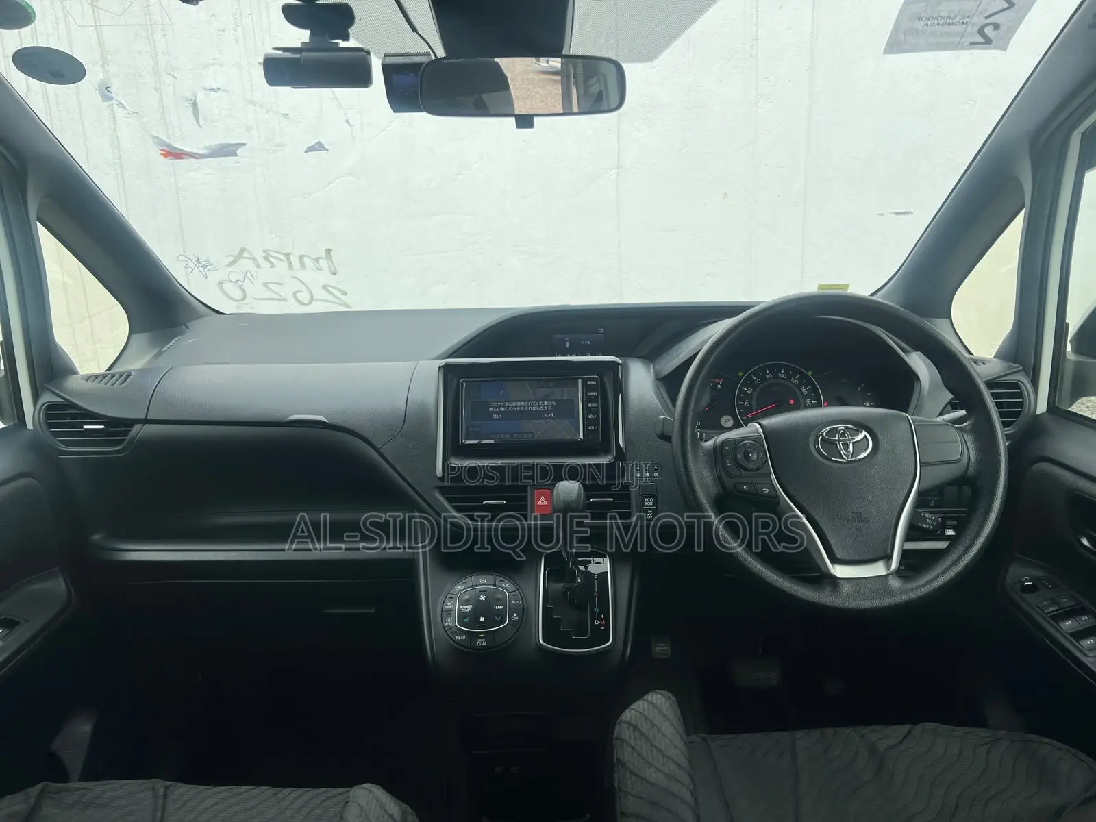 Toyota Noah 2019 White