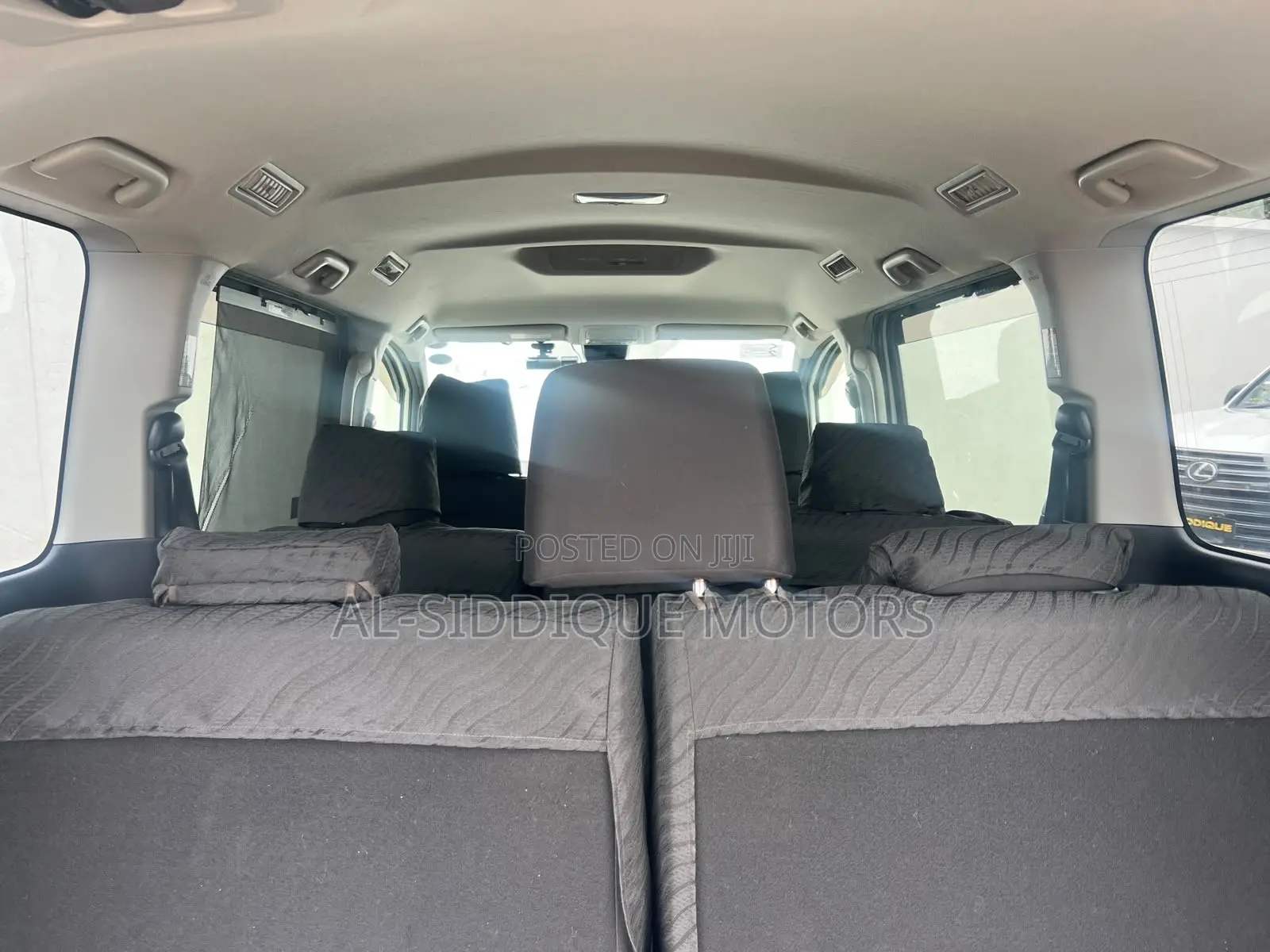 Toyota Noah 2019 White