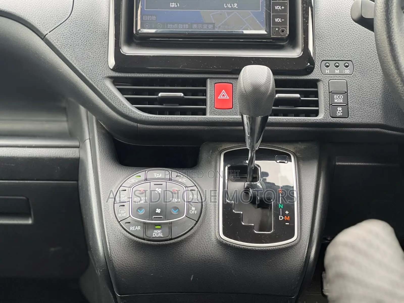 Toyota Noah 2019 White
