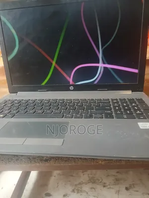 Laptop HP 240 G7 4GB Intel Core i3 HDD 1T