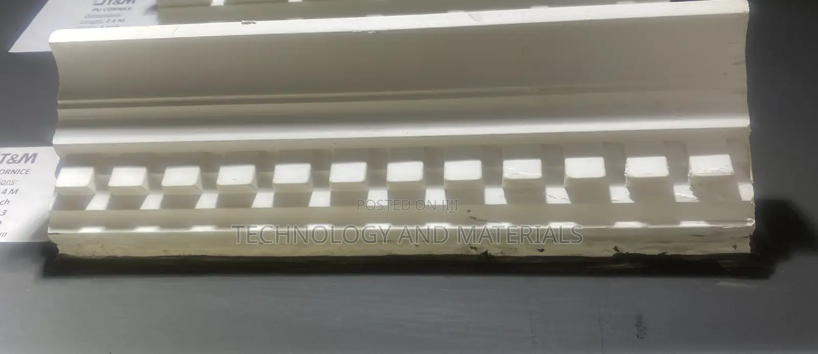 PU CORNICE 2.4*4inch Dp 1013