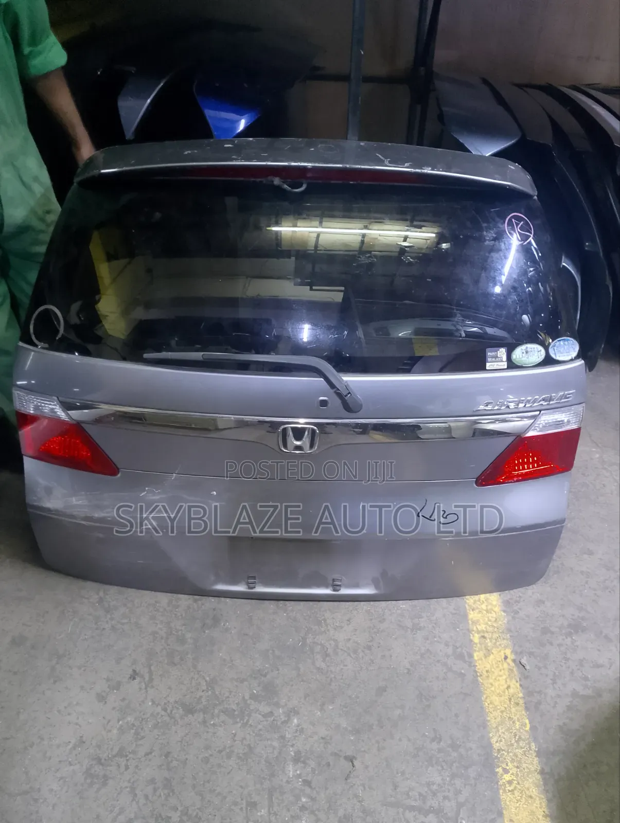 Honda Airwave Tailgate