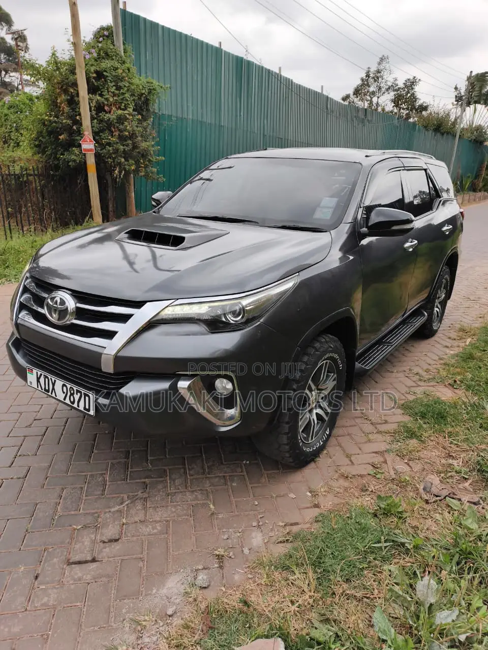Toyota Fortuner 2.8 D AWD 2016 Gray