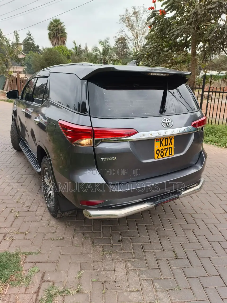 Toyota Fortuner 2.8 D AWD 2016 Gray
