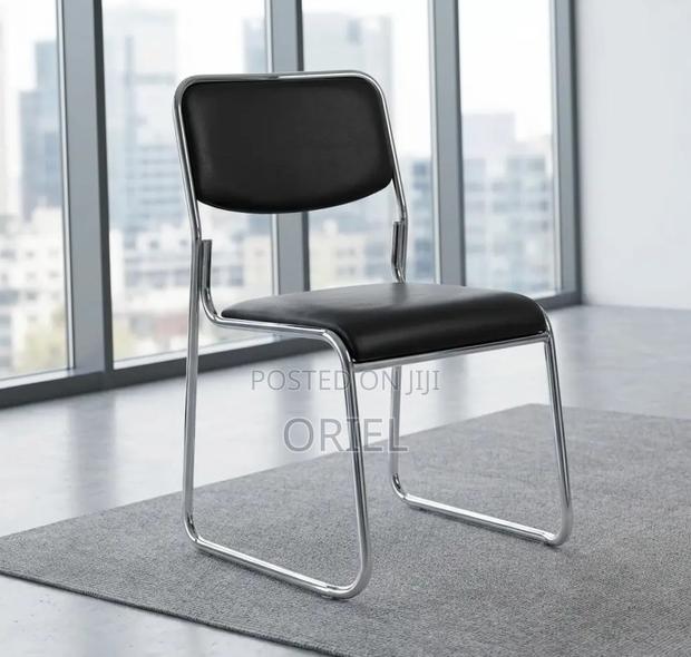 Office Chair : Stackable Chrome Visitor Chair - thumbnail 3