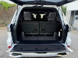 Lexus LX 2021 White