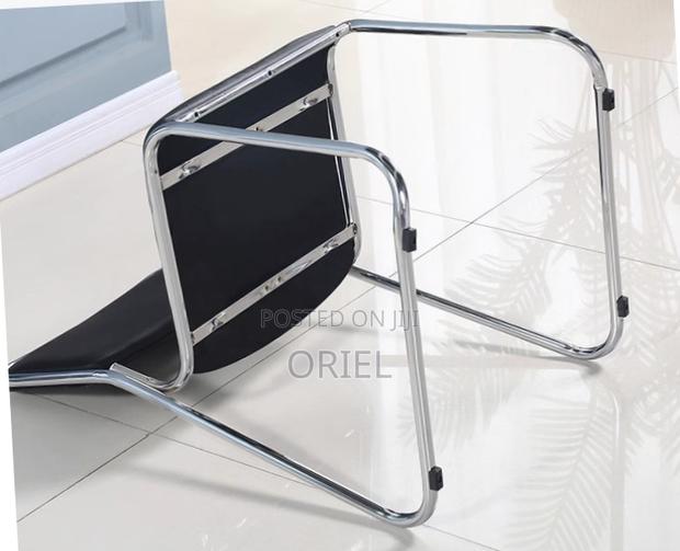 Office Chair : Stackable Chrome Visitor Chair - thumbnail 7