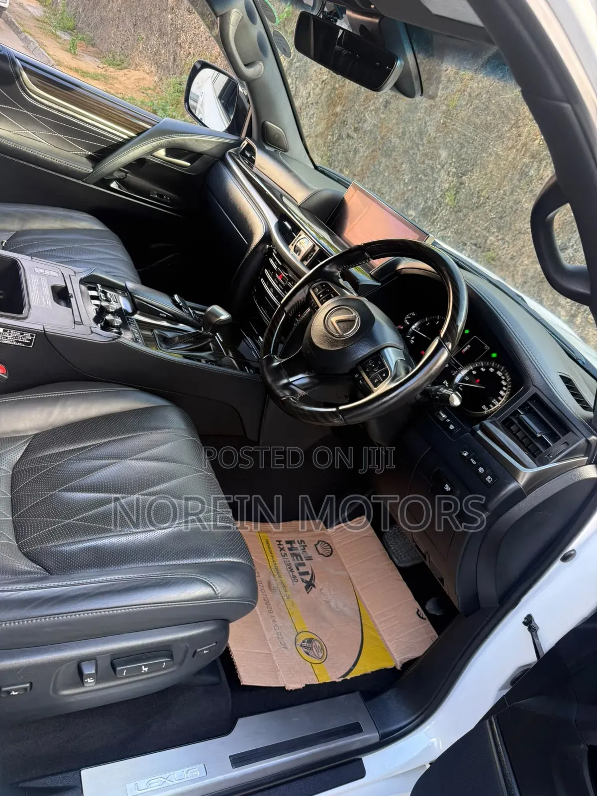 Lexus LX 2021 White