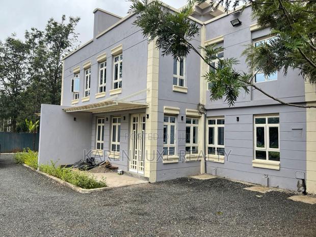 4bdrm Mansion in Karen,Hardy for rent