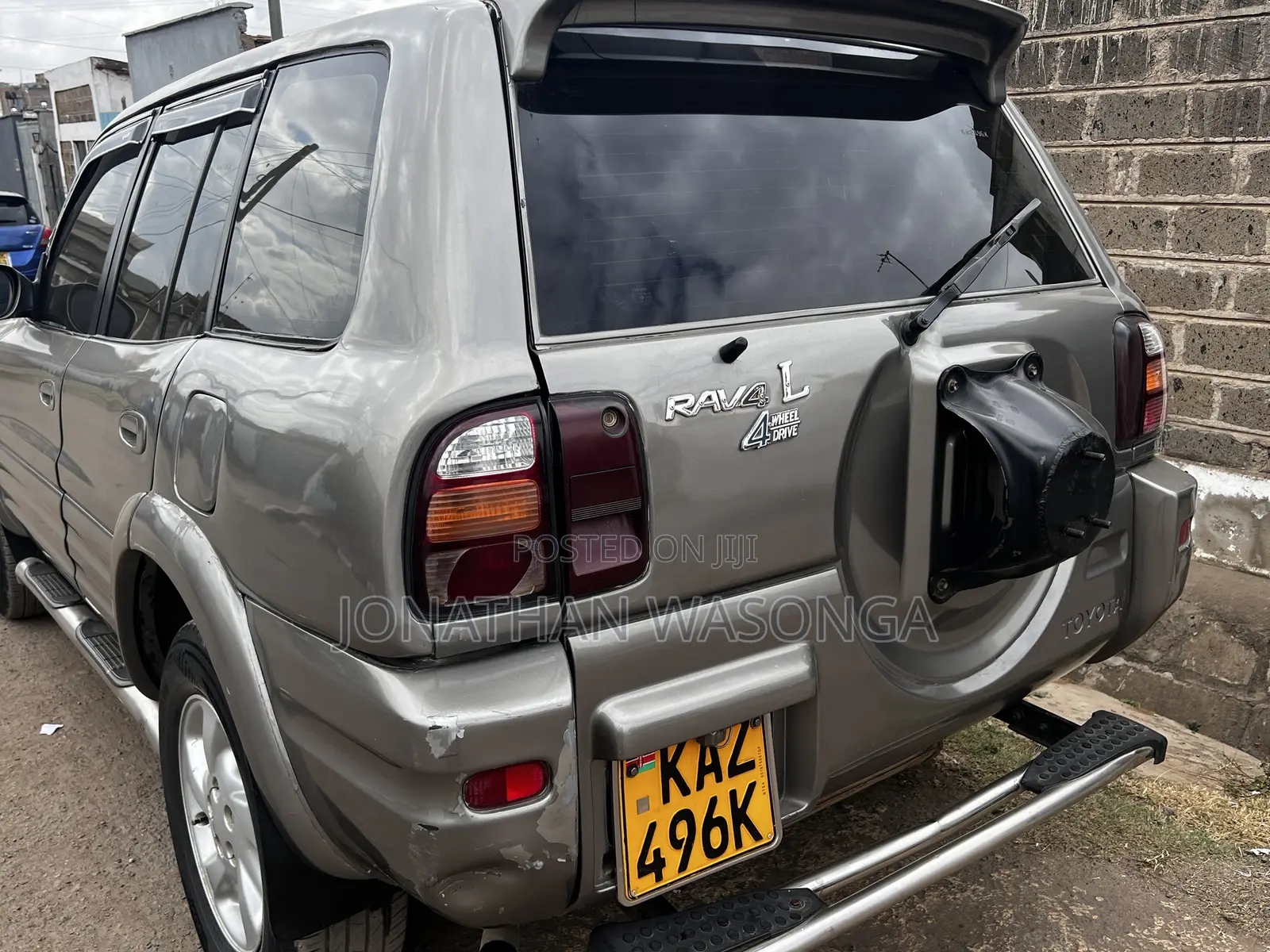 Toyota RAV4 Automatic 2000 Gray
