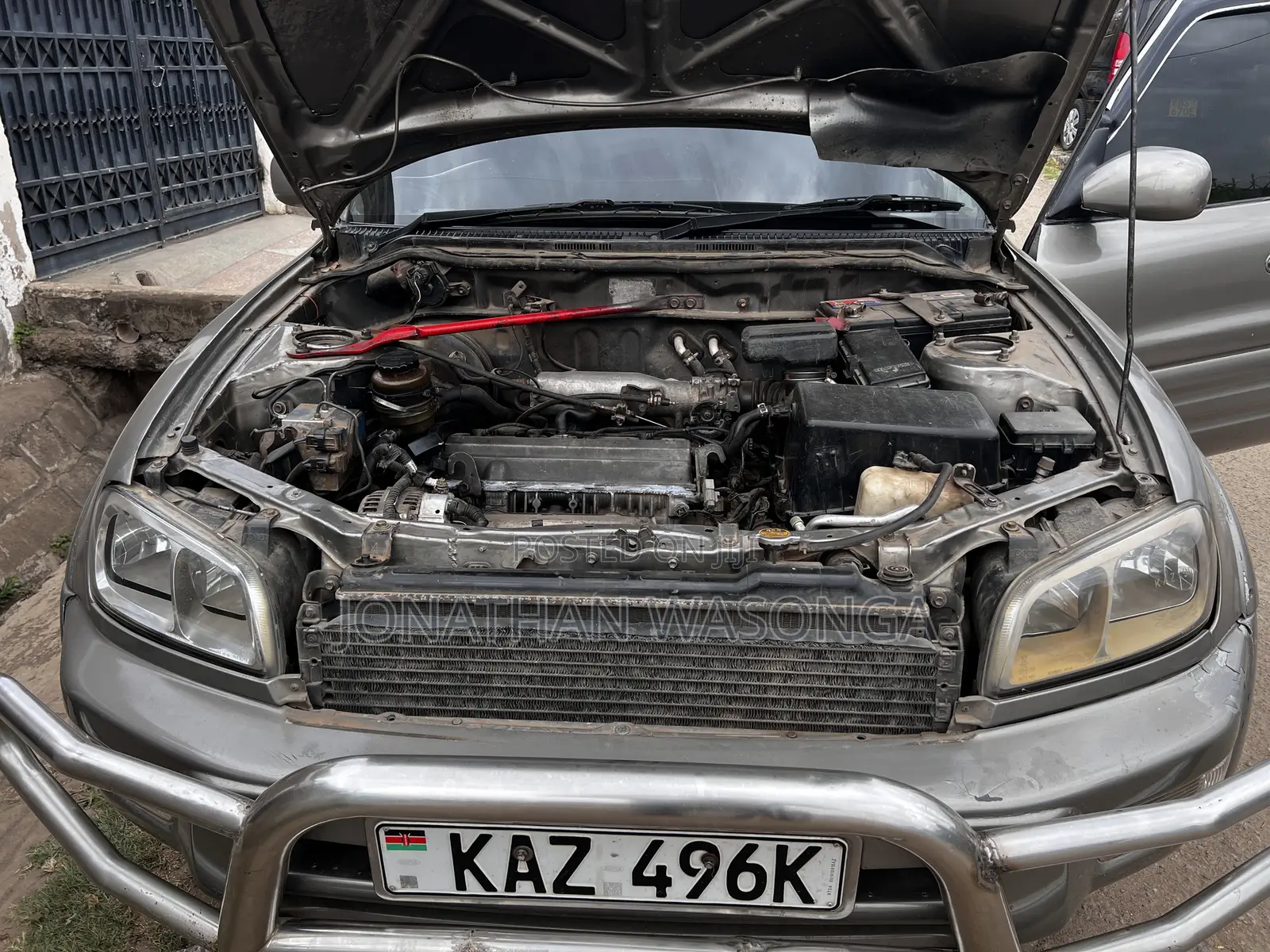 Toyota RAV4 Automatic 2000 Gray