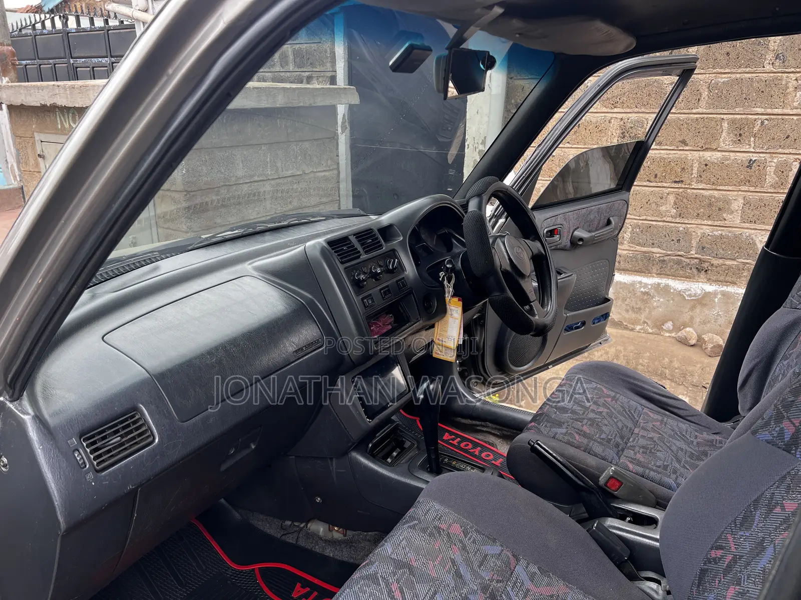Toyota RAV4 Automatic 2000 Gray