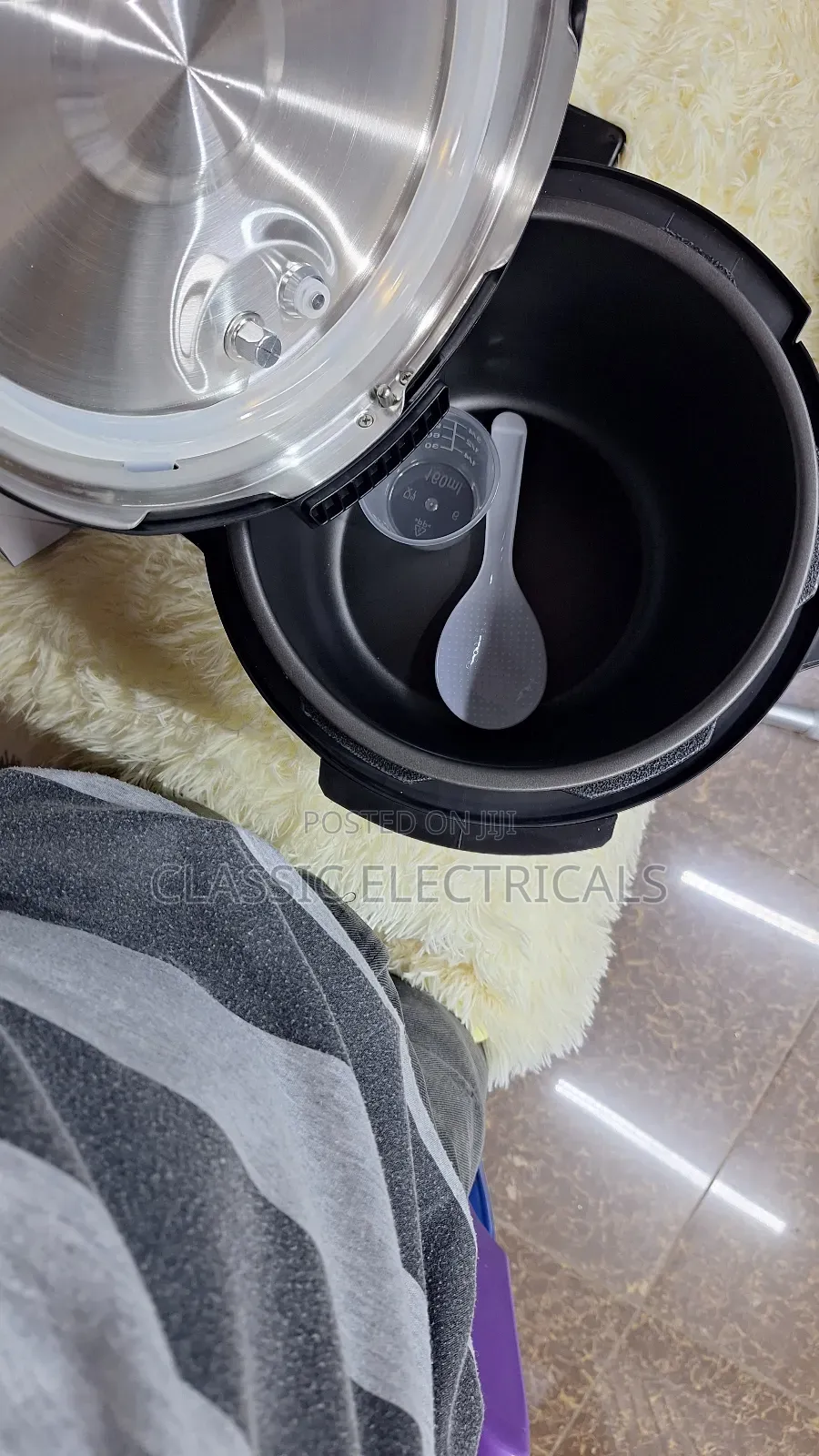 Electromate 6 Litres Pressure Cooker