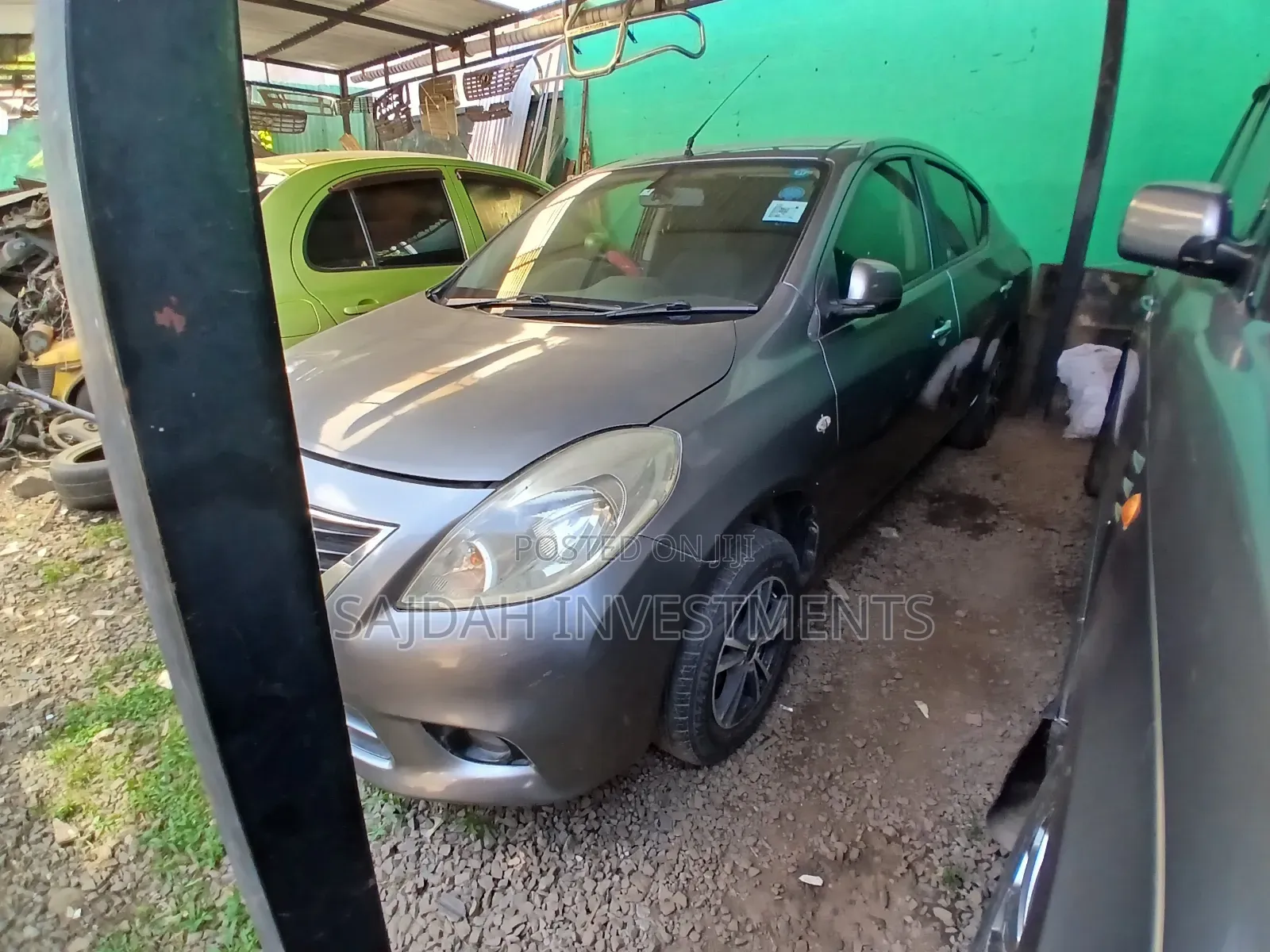 Nissan Latio 1.2 2013 Gray
