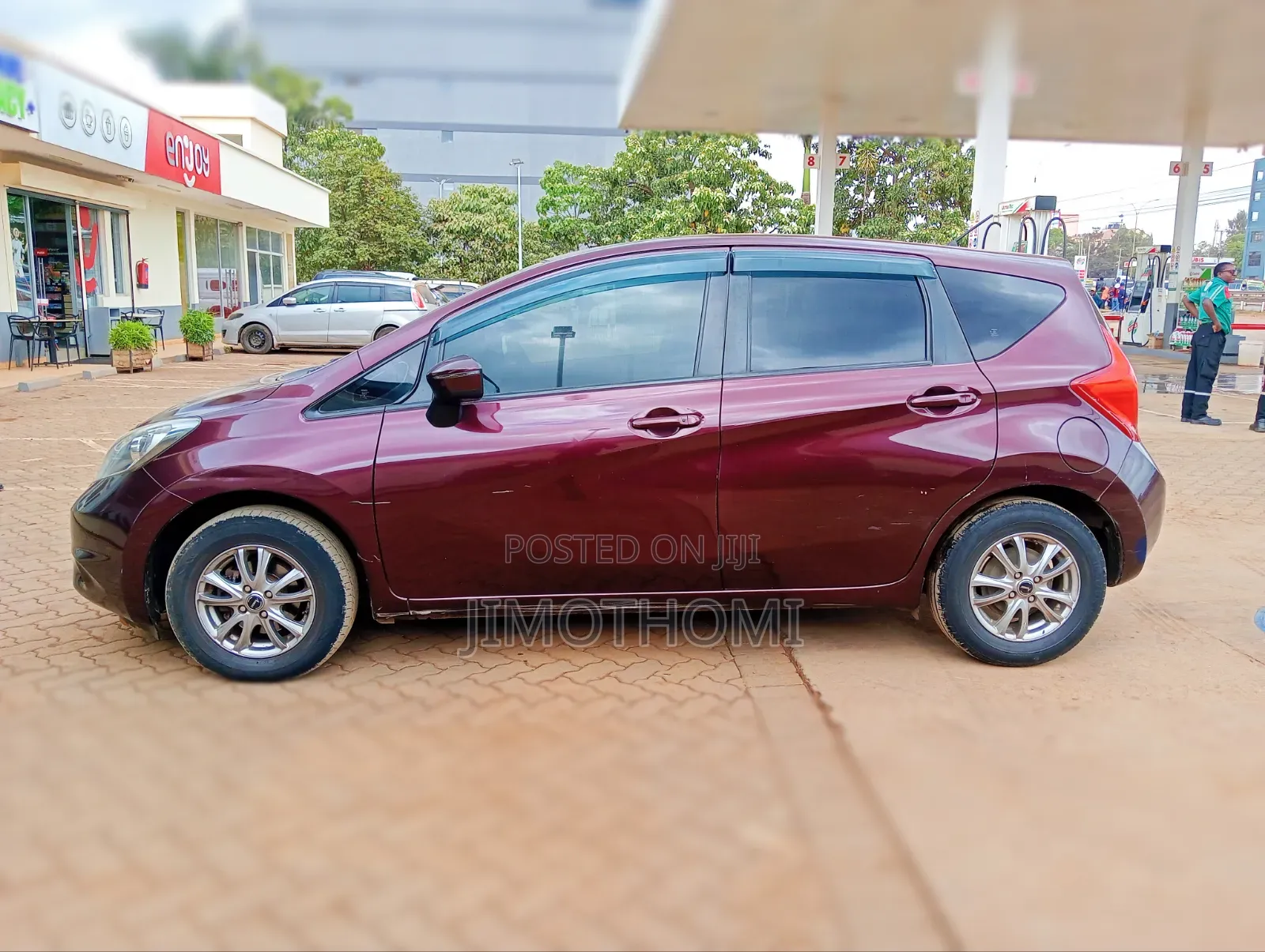 Nissan Note 2016 Maroon
