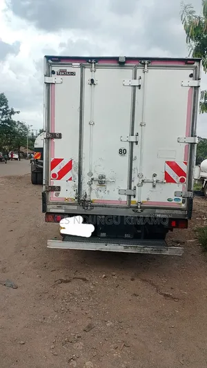 Toyota Dyna 2005 White on Sale