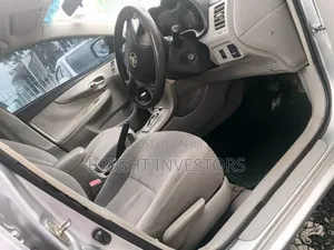 Toyota Axio 2012 Silver