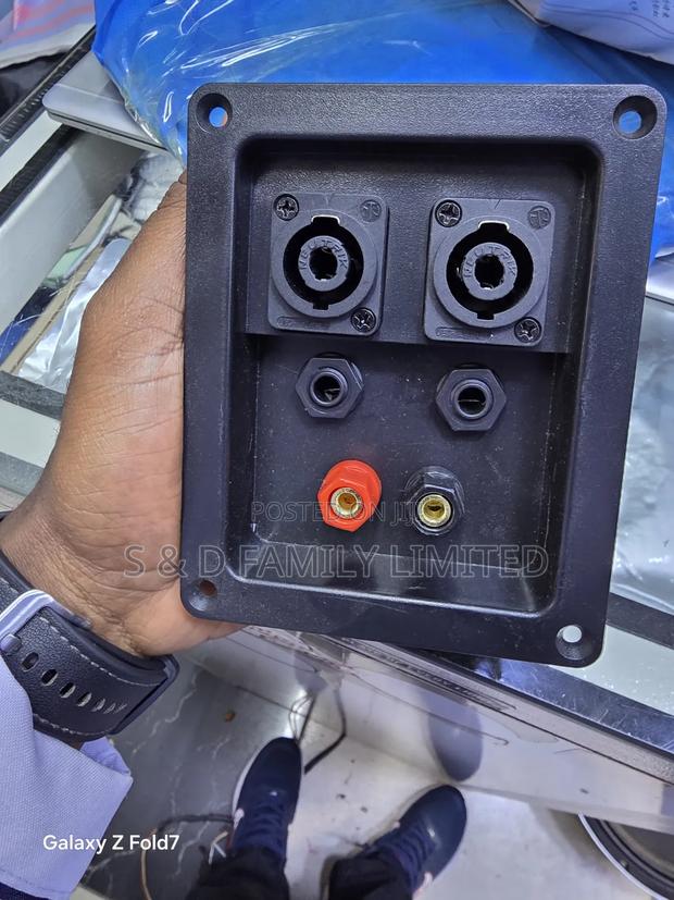 Plastic Speaker Connector - main view