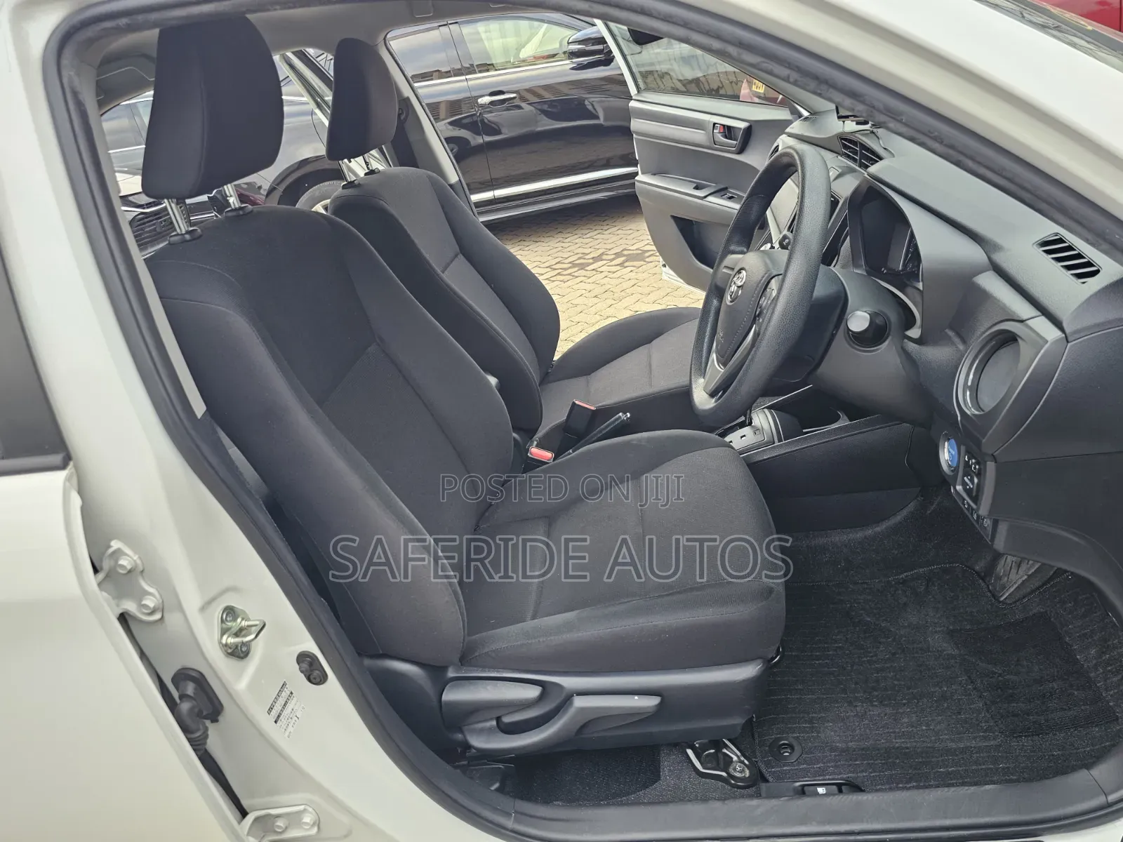 Toyota Axio 1.5 Hybrid G 2WD 2020 Pearl