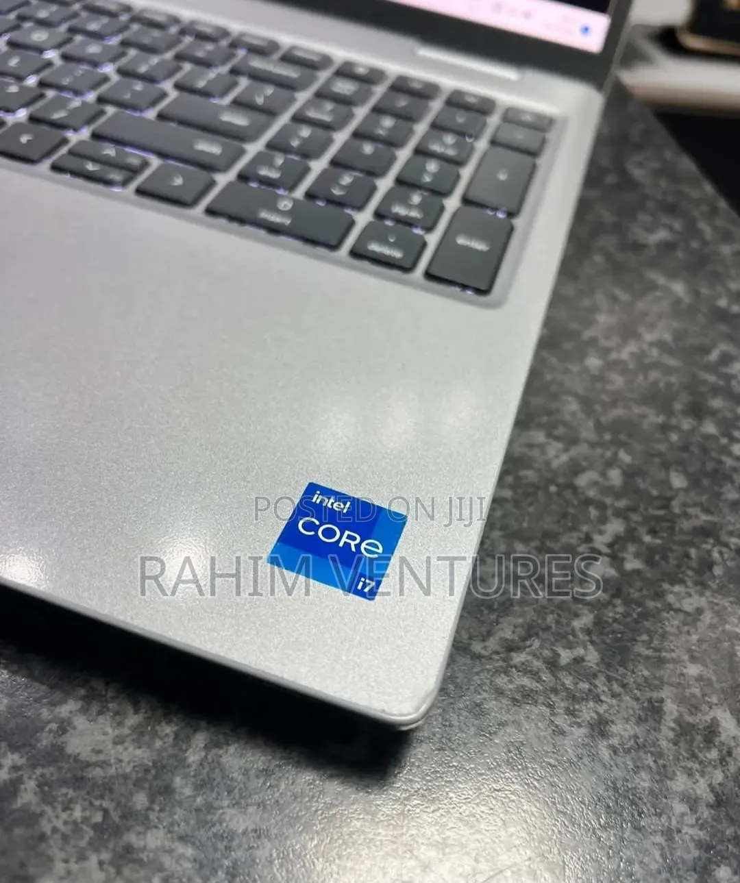 Laptop Dell Latitude 5520 16GB Intel Core i7 SSD 256GB