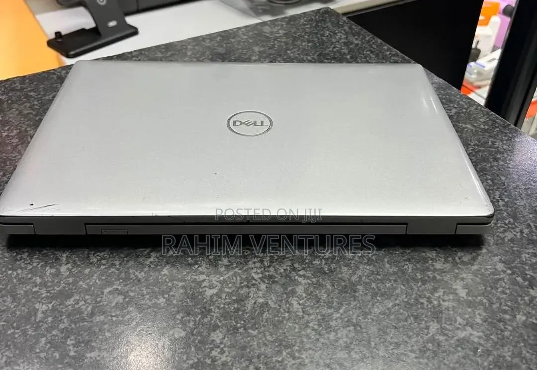 Laptop Dell Latitude 5520 16GB Intel Core i7 SSD 256GB