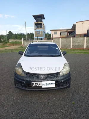 Nissan Advan 2010 White